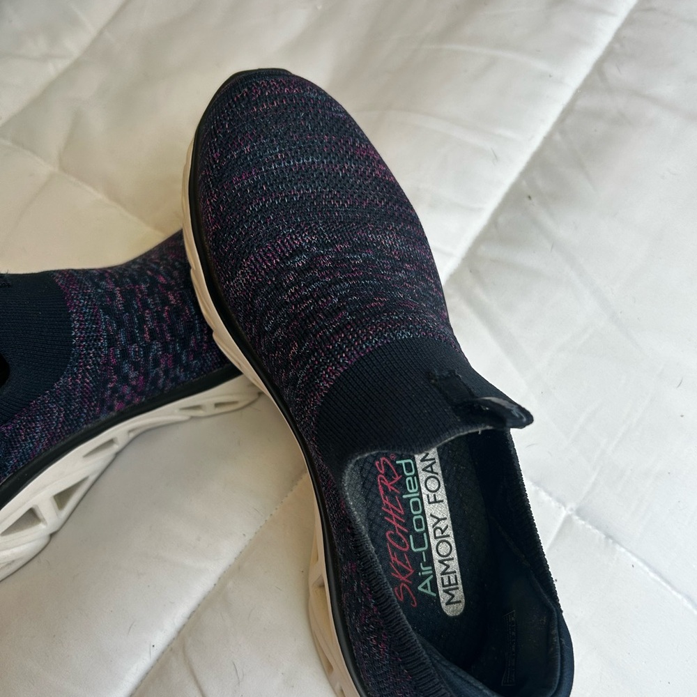 Skechers Black and Purple Athletic Shoes - Picture 2 of 6